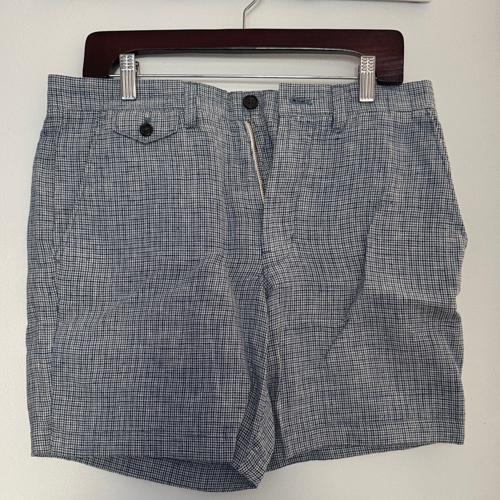 J. Crew Men's 7" Linen Front Shorts
